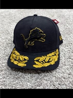 New Era Black and Gold Lions Embroidered Snapback Hat